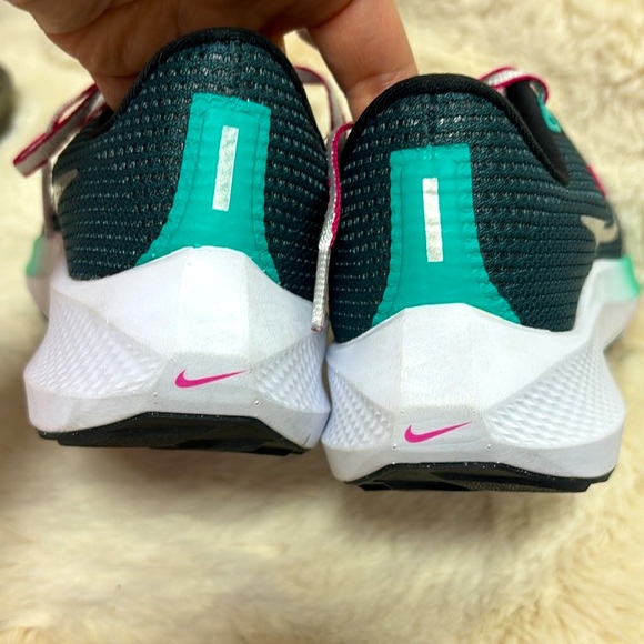 Nike Air Zoom Pegasus 40 Women’s Running Shoes Sneakers Tennis Shoes - Picture 12 of 17